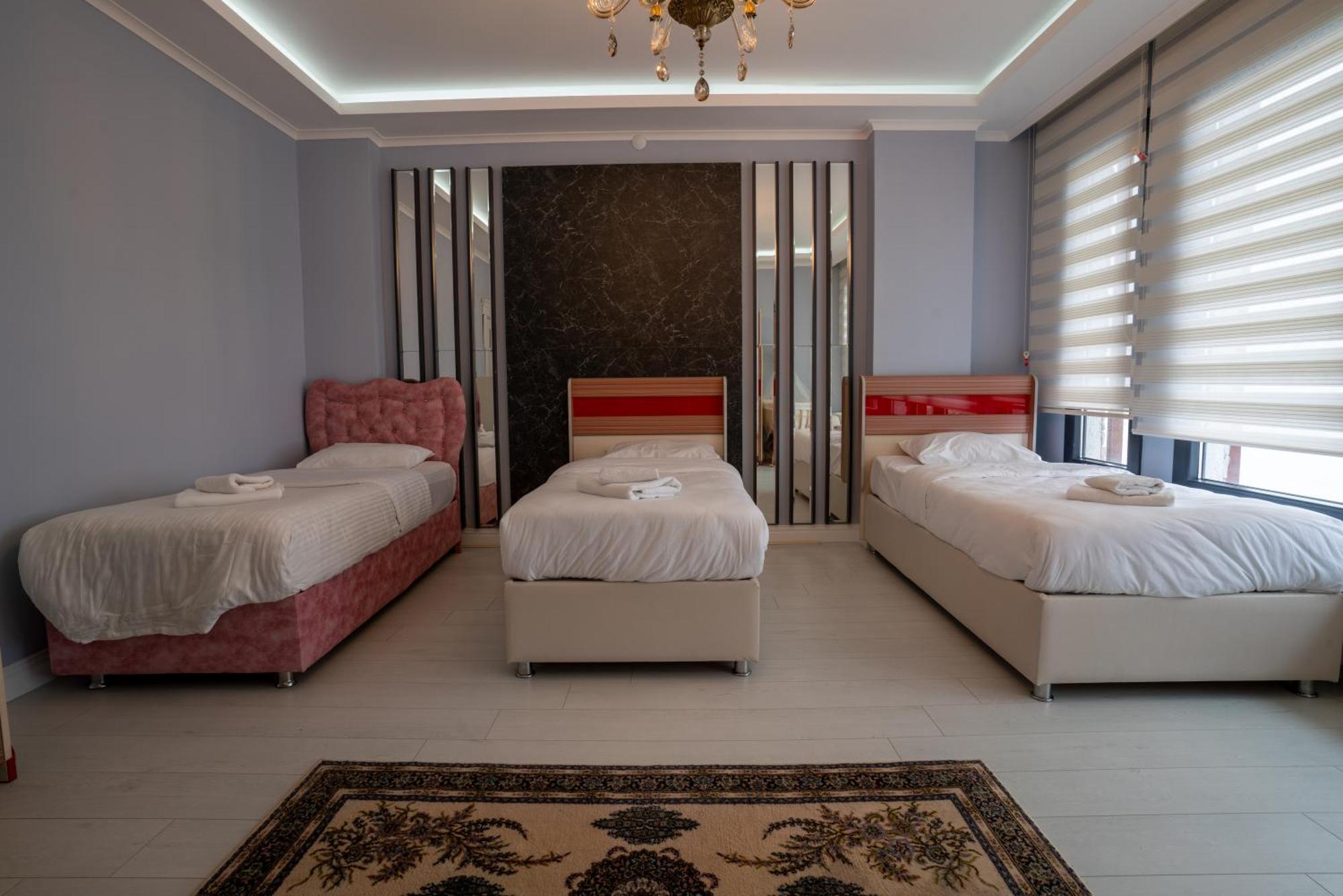 Poison Garden Suite Gozalan Room photo